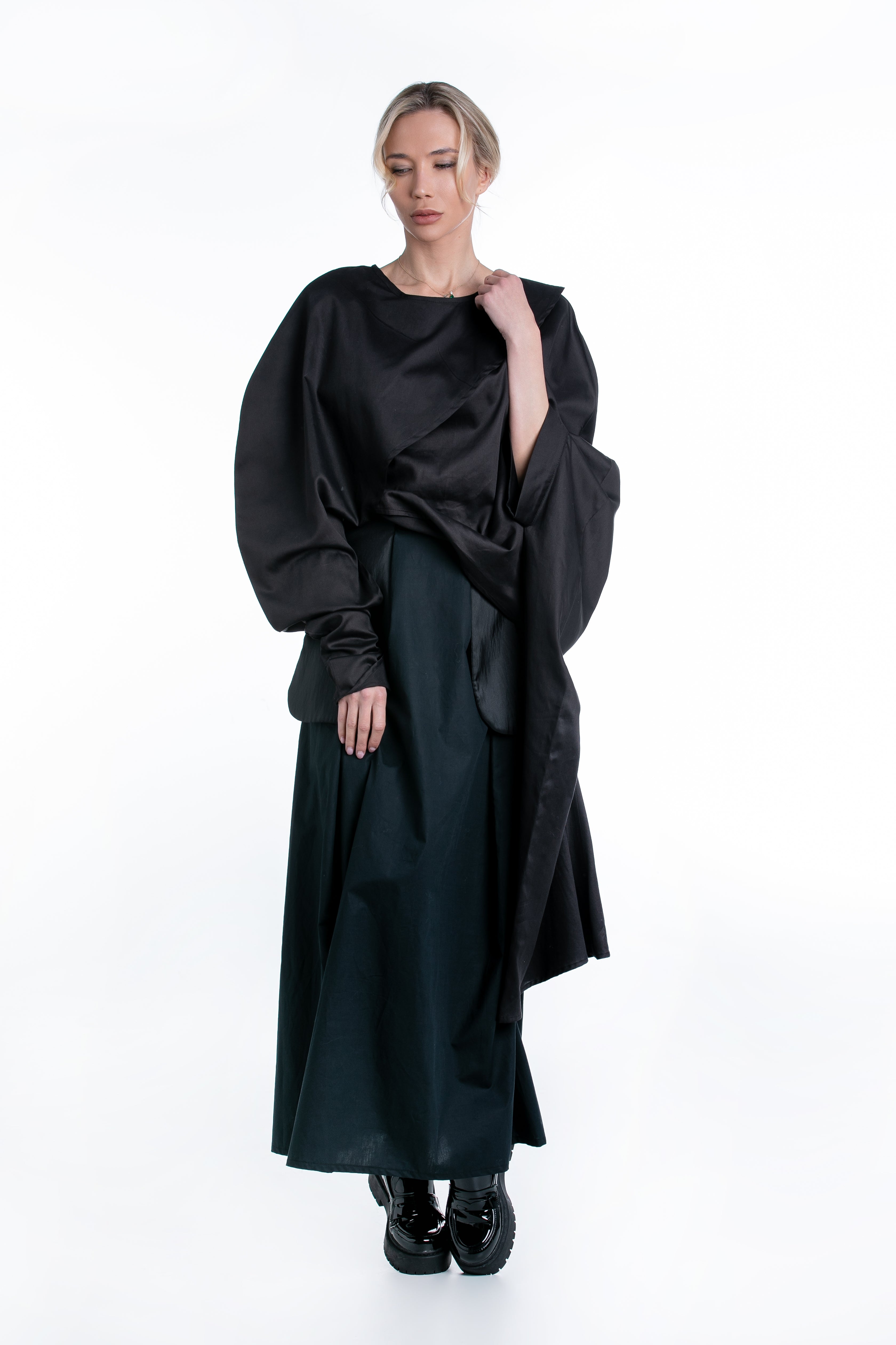 Long Women's Skirt with Two Taffeta Pockets