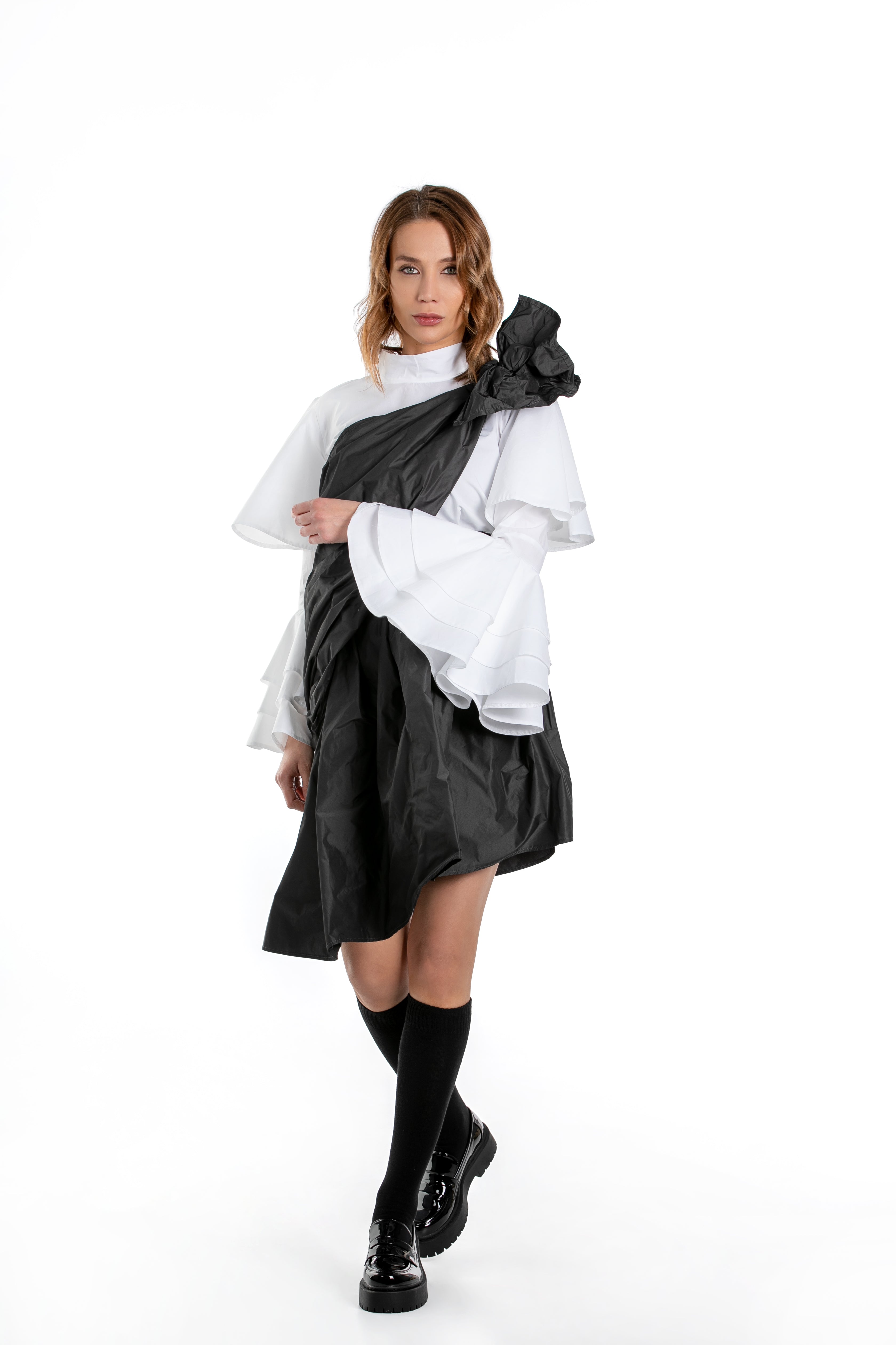 Black Taffeta Skirt With Wide Suspender