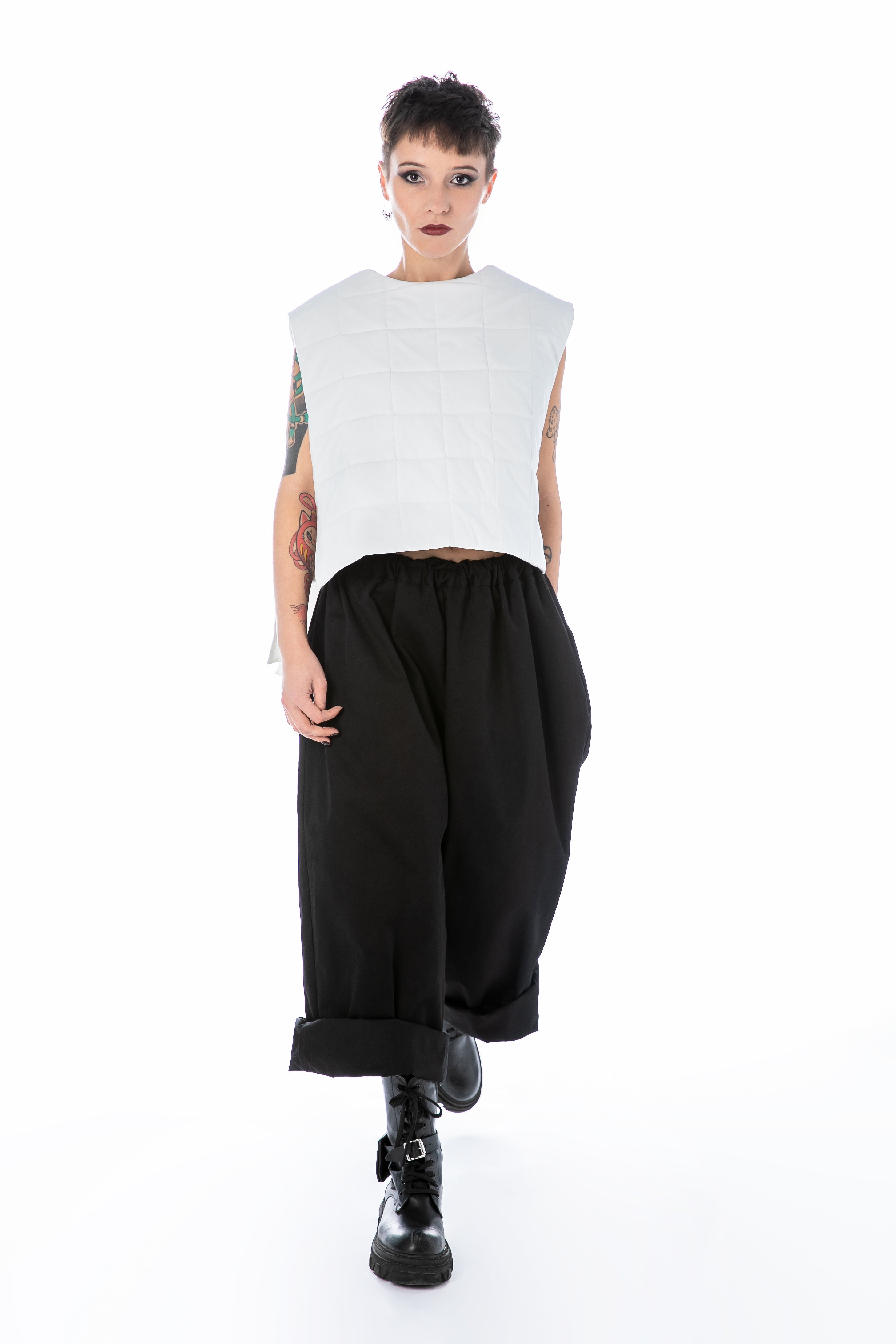Cropped Vest With Side Ribbons