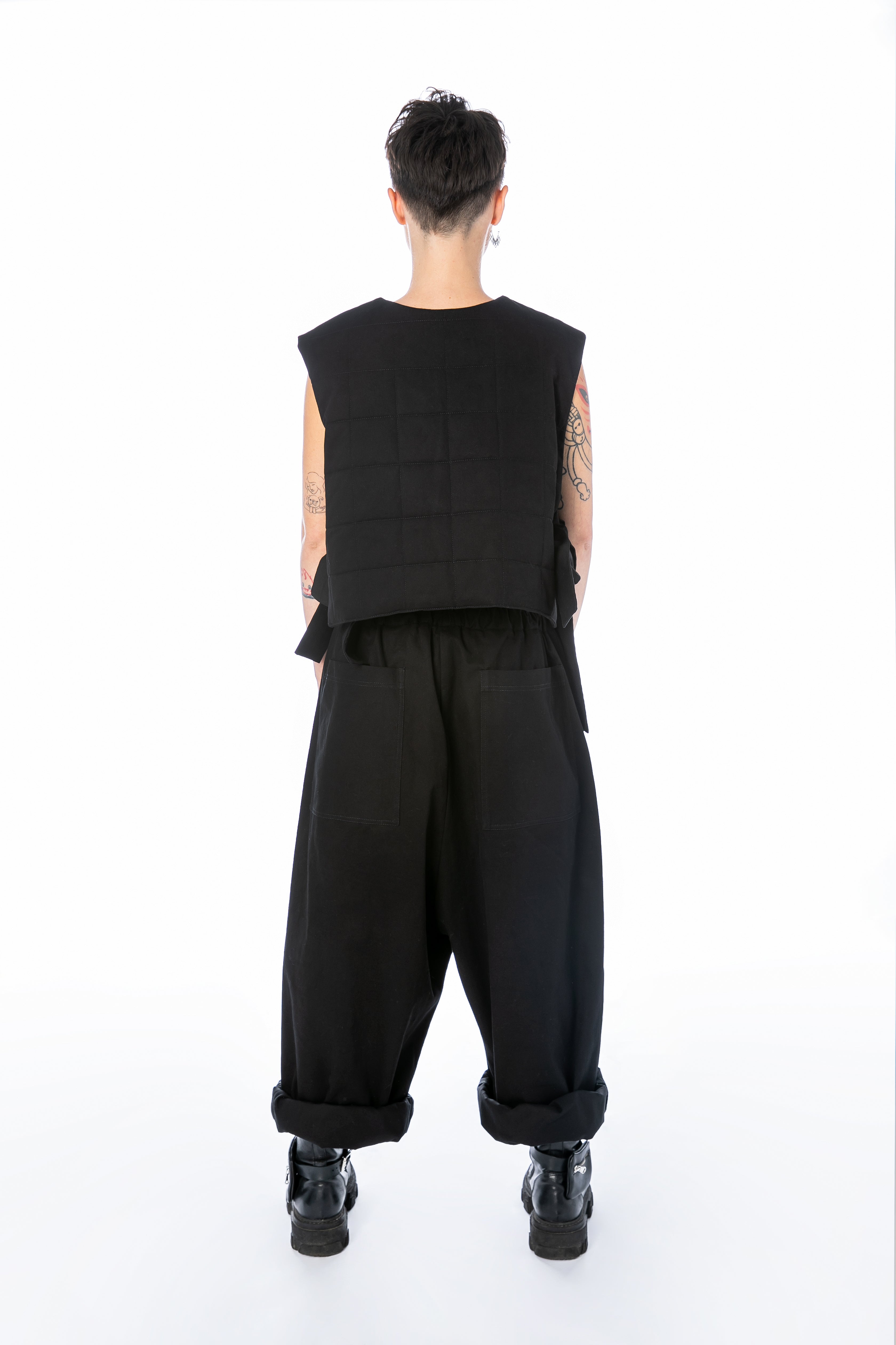 Cropped Vest With Side Ribbons