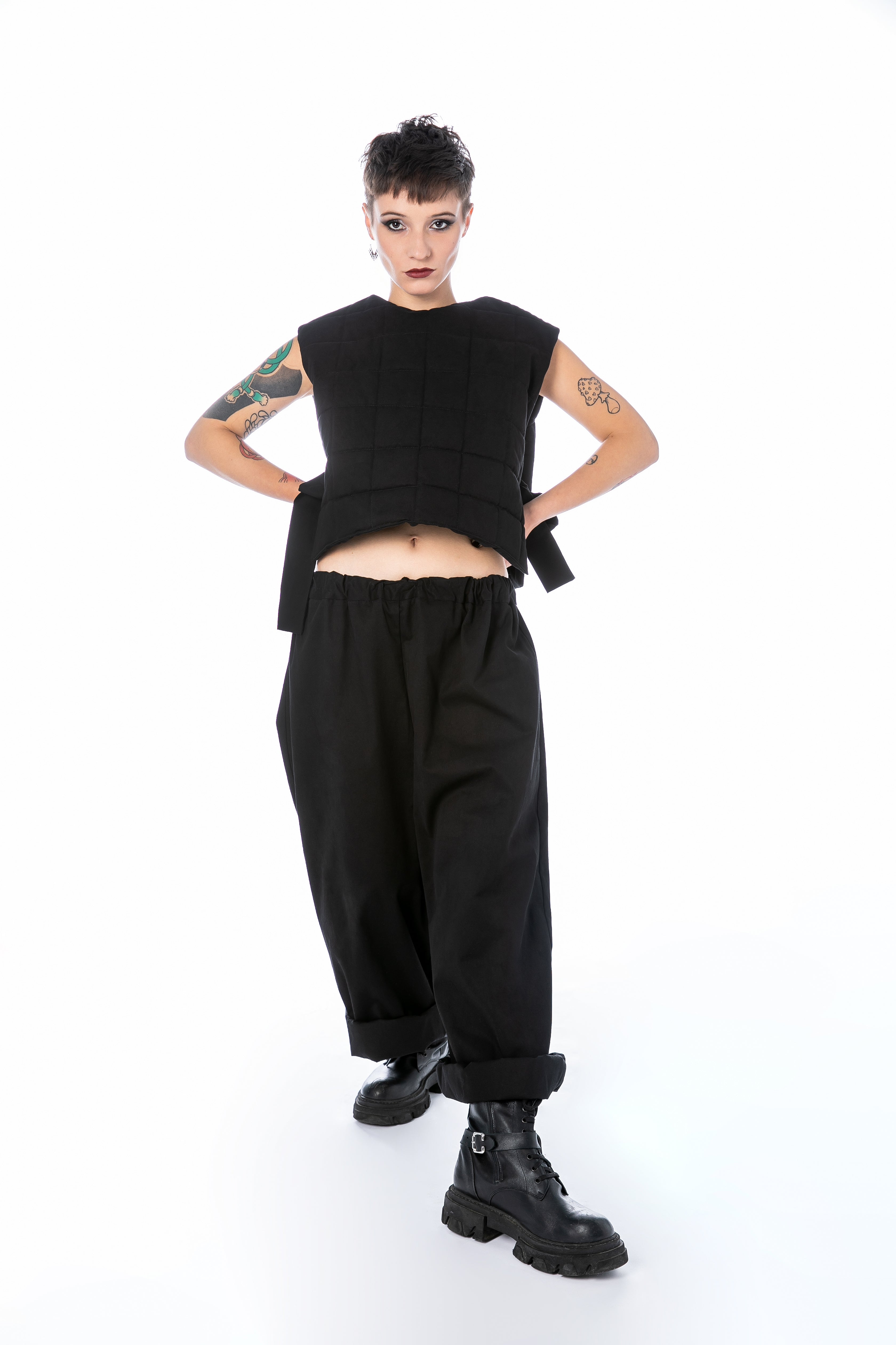 Cropped Vest With Side Ribbons