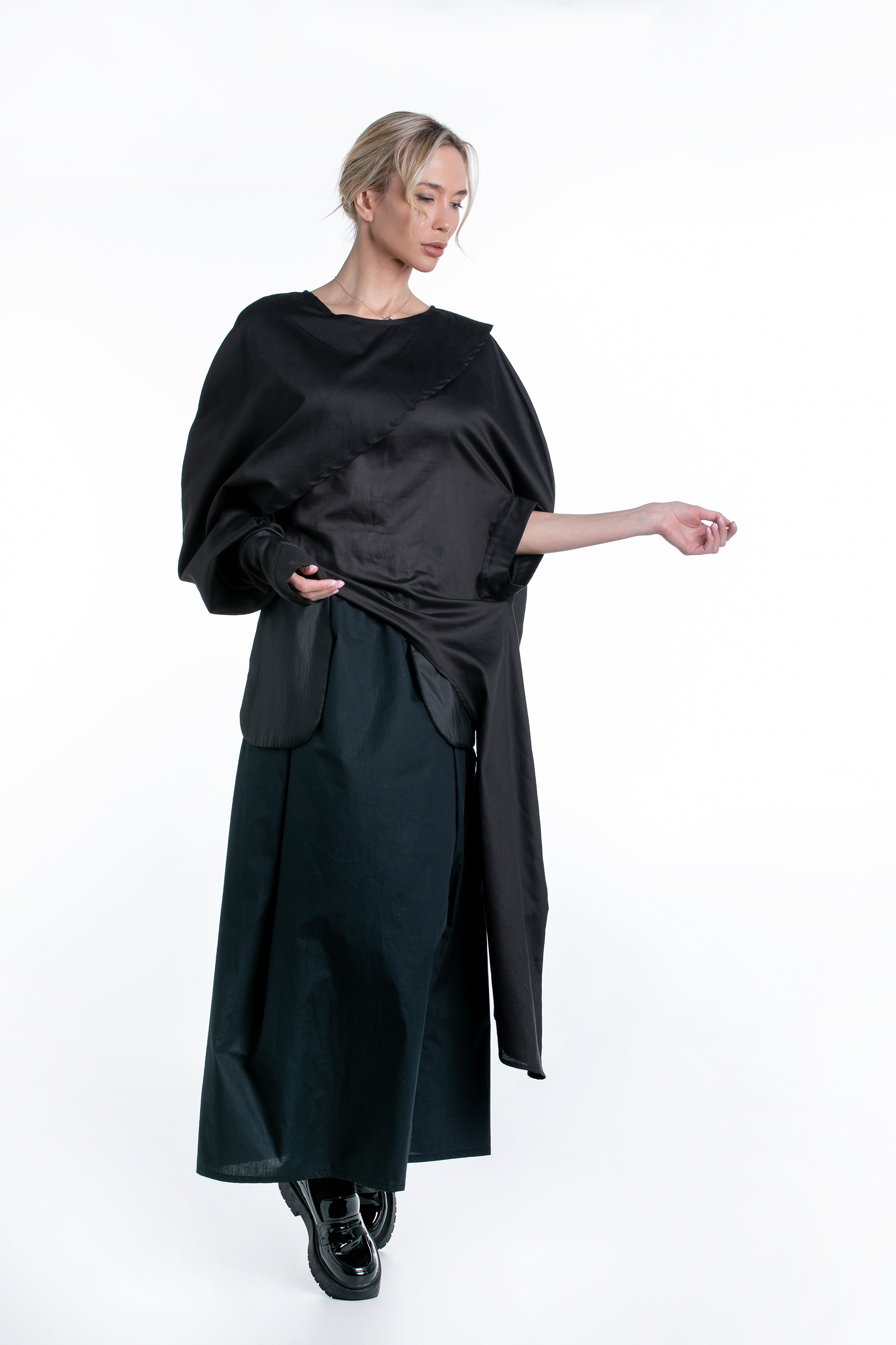 Long Women's Skirt with Two Taffeta Pockets