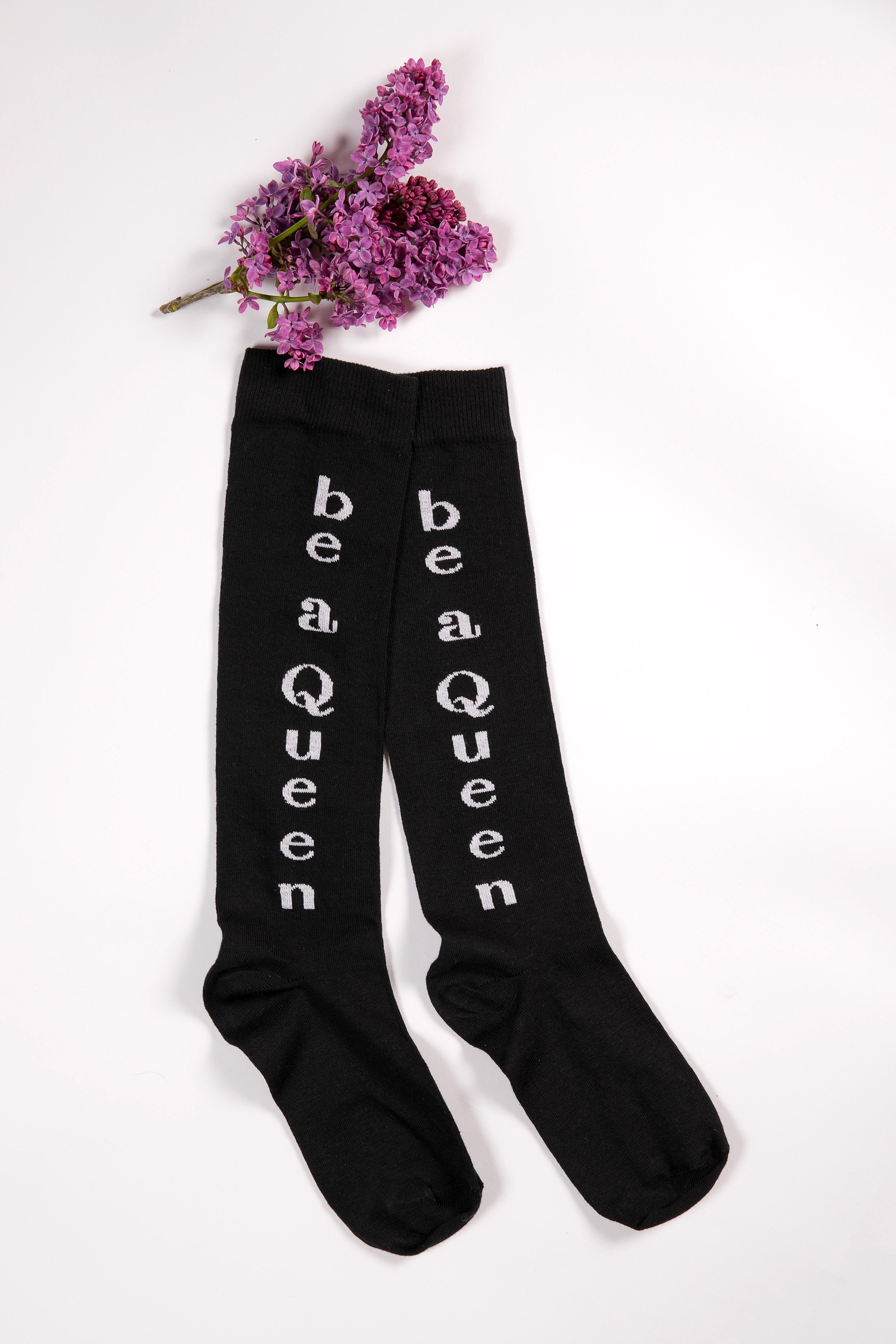 Be A Queen Socks Black