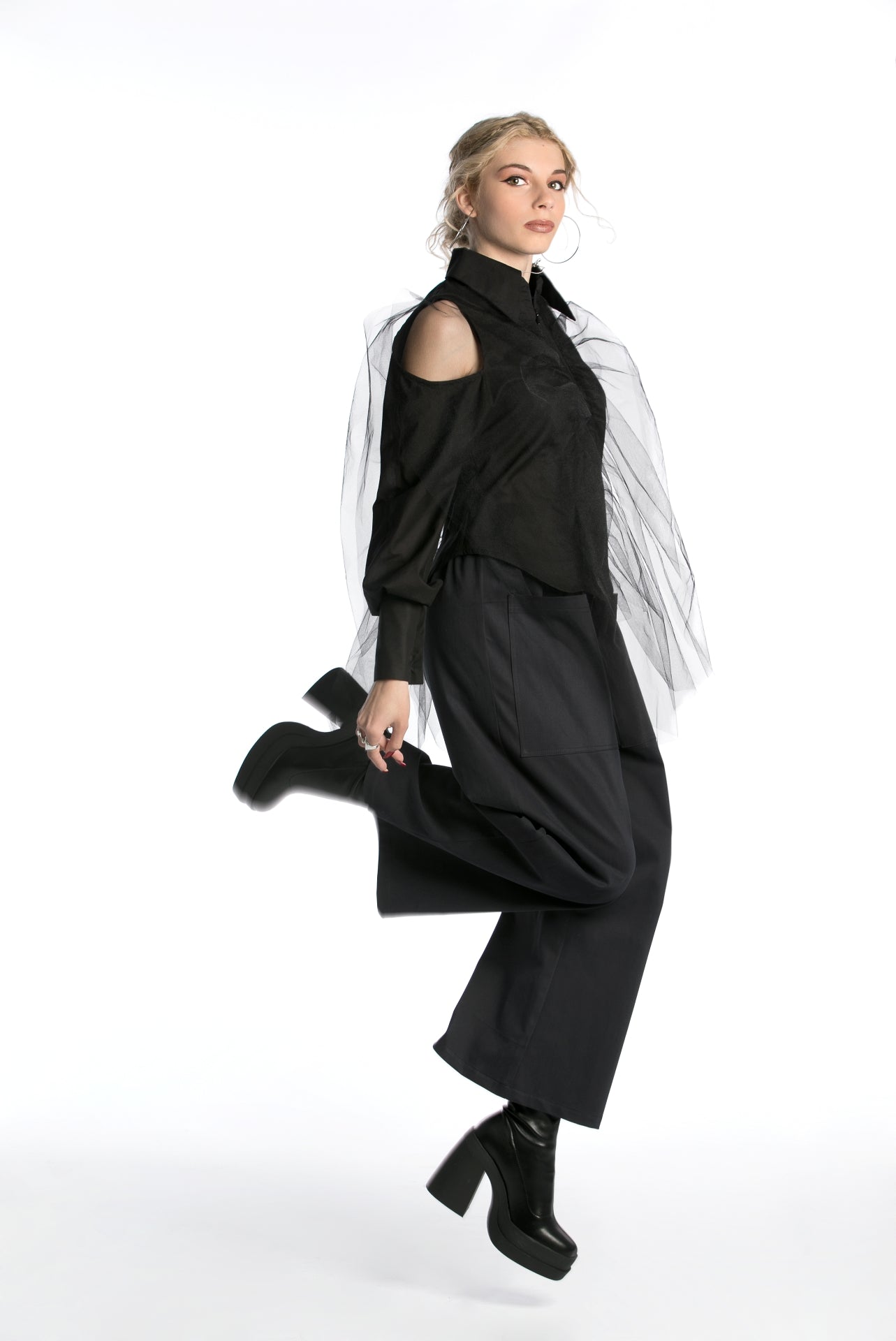 Shirt with Open Shoulders and Tulle Details